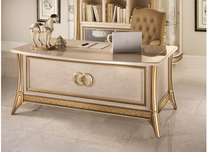 Ontwerp bureau, bureau, stoel, meubilair met stoel 2 delen. Arredoclassic.