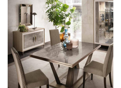 Compleet set eettafel 4 stoelen eetkamer eetgroep garnituur tafel tafels 5-delig