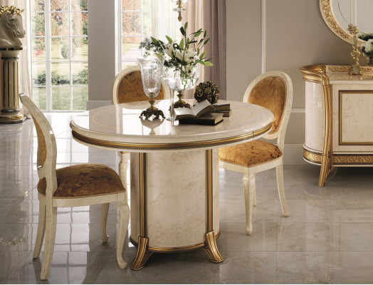 Ronde eettafel Ontwerper eettafel Design tafel Houten eettafel Woonkamertafel rond