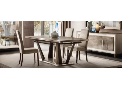 Luxe meubels Eettafel Tafel Eetkamer Woonkamer Hout Roestvrij staal Ontwerp Tafels Nieuw