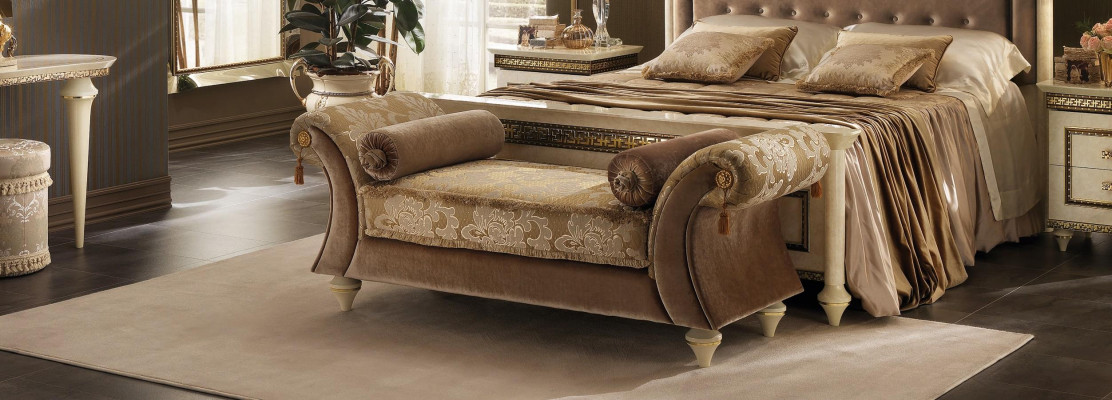Chaiselounge Bank Ligbank Ligbed Couch Ligstoel Textiel Barok Rococo Arredoclassic