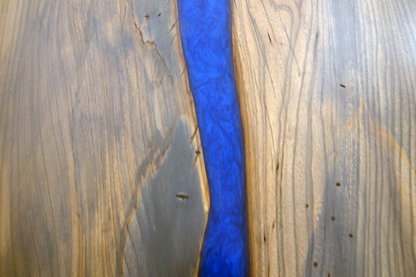 Tafel epoxyhars eettafel echt hout massief meubilair waterval epoxy giethars