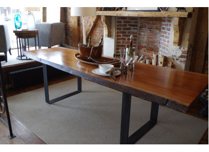 Tijdloze tafel Eettafel Keukentafel Handgemaakte eigentijdse
