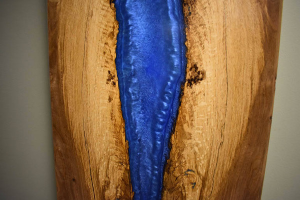 Handgemaakt watervalbeeld aan de muur met epoxyhars schilderij met echt beeld.