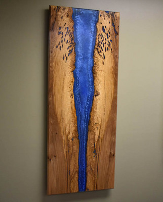 Handgemaakt watervalbeeld aan de muur met epoxyhars schilderij met echt beeld.