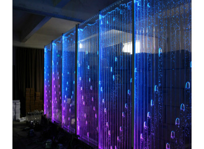 Moderne scheidingswand Decoratieve watervallen LED waterval Verlichte muur