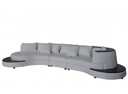 Luxe hoekbank met lederen bekleding en XXL-formaat, met USB en U-vormige opstelling.