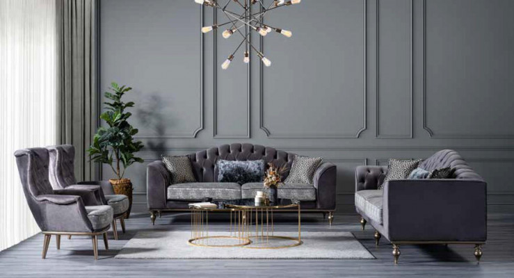 Grijze fauteuil van textiel, loungestoel, éénzitter, gestoffeerde zitting, houten frame voor in de woonkamer.