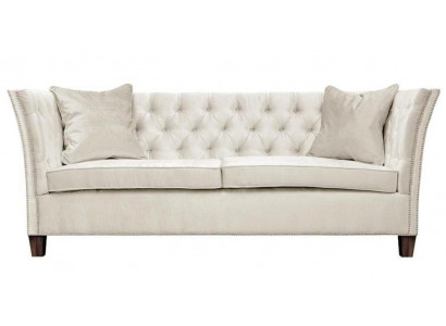 Chesterfield tweezits lichtgrijze stoffen woonkamer designbank creatief.