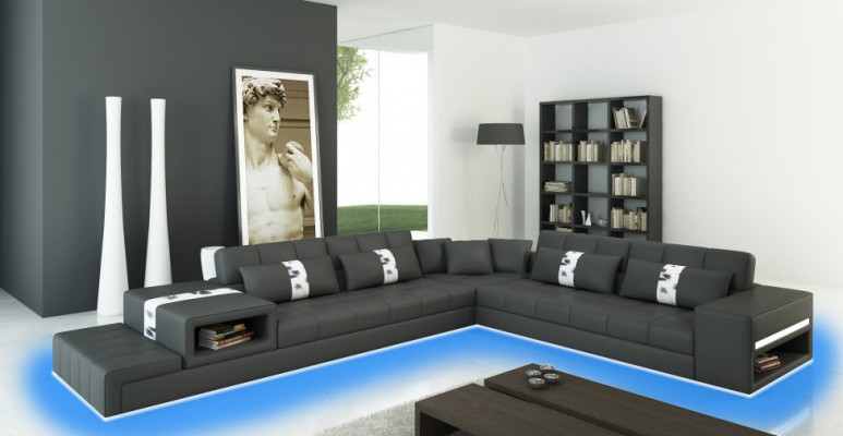 Modern wooncomfort L-vormige hoekbank in donkergrijs met stijlvolle kunstleren bekleding.