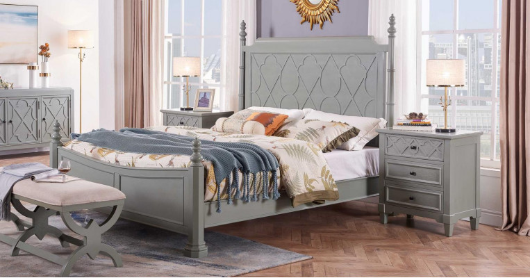 Edel slaapkamerset met nachtkastje, commode, bed. Designer meubels bedden.