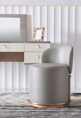 Luxe fauteuil poef stoel lounge club design meubels slaap woon