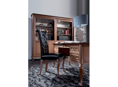 Designer Klassischer Holzstuhl Arbeits Chesterfield Sitz Sessel Ledersessel  Ontwerper Klassieke houtenstoel Werk Chesterfield zitsessel Lederen fauteuil.