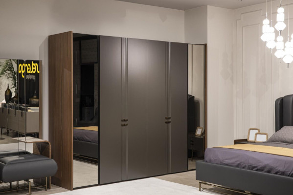 Moderne kledingkast Luxe kast Houten kasten Glas Taupe Slaapkamer