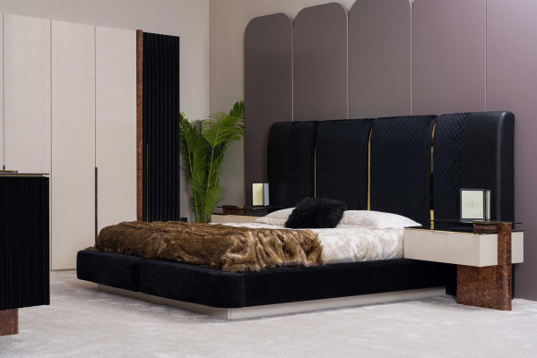 Luxe slaapkamerset bed 2 nachtkastjes + houten kledingkast compleet.