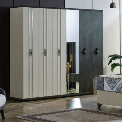 Luxe slaapkamerset 4-delig. Bed 2x nachtkastjes kledingkast Beige