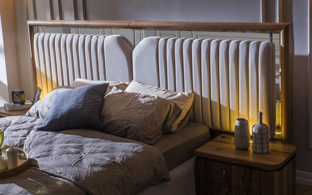 Luxe slaapkamer set bed + 2x nachtkastjes hout Compleet modern
