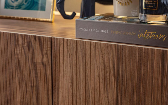 Dressoir kast hoogglans meubels hout luxe commode sideboard met spiegel luxe nieuw