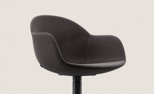 Ontwerper Zwarte Eetkamerstoel Met Roestvrijstalen Poot Luxe Eenzitter Nieuw