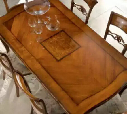 Eet set eettafel 4 x stoelen set klassieke eetgroep 5 delig. Tafels