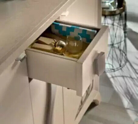 Ladenkast dressoir houten kast Beige meubels ladenkasten woonkamer nieuw