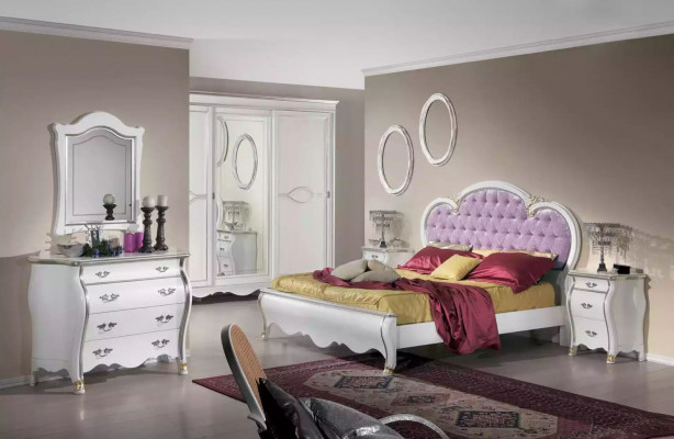 Witte klassieke kledingkast met spiegeldeur slaapkamer meubelontwerp