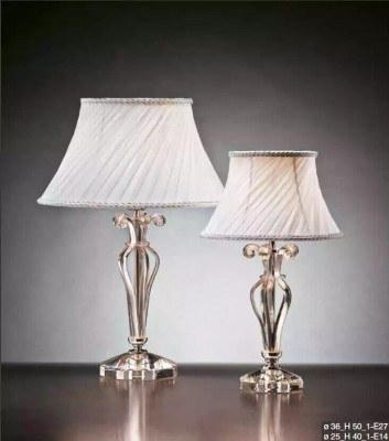 Klassieke witte tafellamp in kroonluchterstijl, kristallen vloerlamp nieuw.