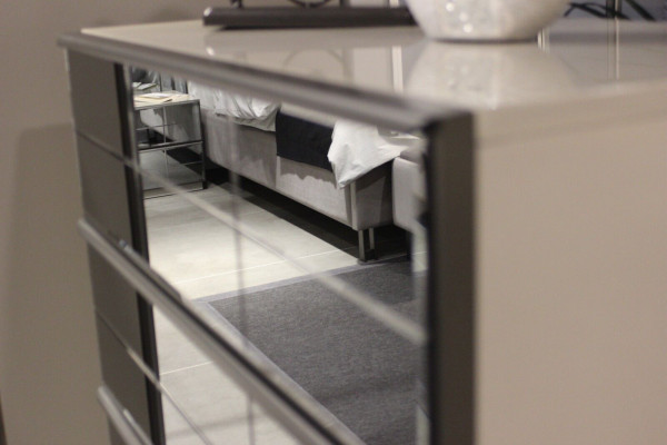 Ladekast glazen ladenkast kast modern dressoir slaapkamer loft nieuw