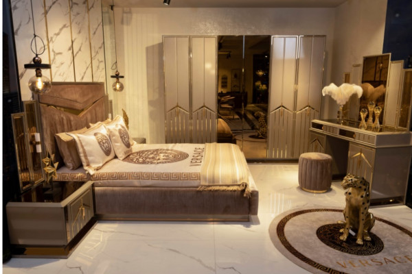 Slaapkamer compleet set Bed Commode Nachtkastje Italië 6-delig Sets