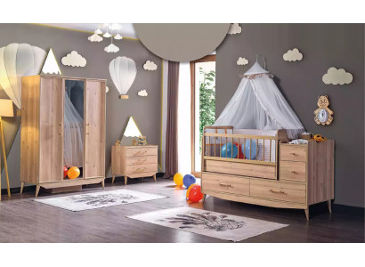 Baby slaapkamer compleet met babybed, kast en ladekast 3-delig.