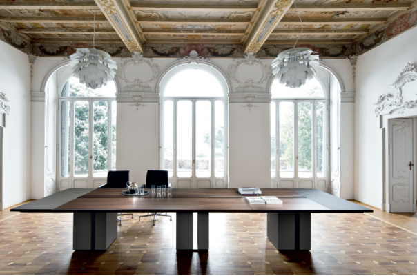 Advocaat houten ontwerp kantoor meubilair vergadertafels conferentietafel modern