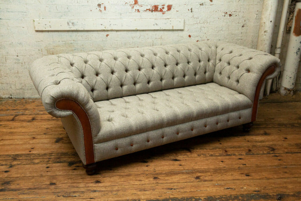 Grijze Chesterfield-driepersoonsbank bekledingsontwerp bank Moderne 3-zitsbank