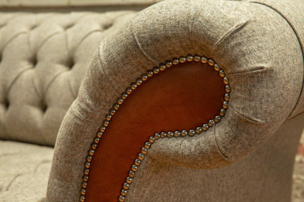 Grijze Chesterfield-driepersoonsbank bekledingsontwerp bank Moderne 3-zitsbank