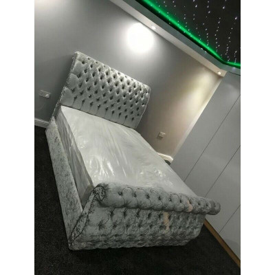 Fluwelen Chesterfield-designbed Klassiek bedframe Gestoffeerde bedden Nieuw