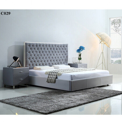 Groot stijlvol Chesterfield grijs tweepersoonsbed Textiel Bedden Luxe Design