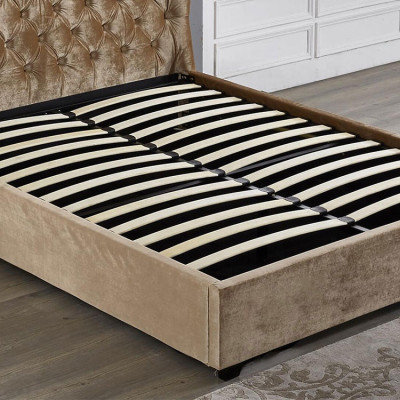 Beige Chesterfield gestoffeerd luxe slaapkamer ontwerp bedden