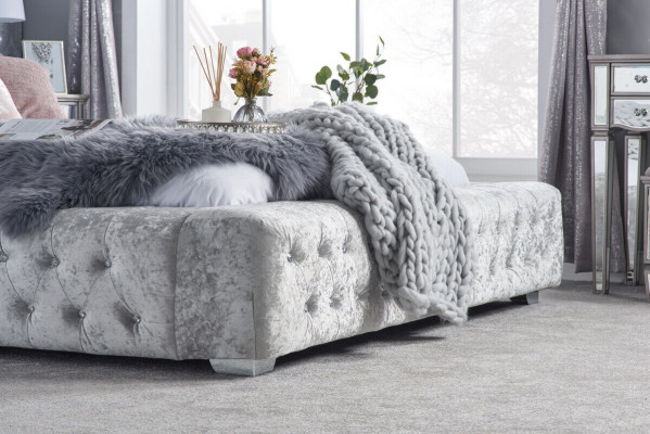 Grijs Chesterfield bed met hoog hoofdeinde Designer Tweepersoonsbed