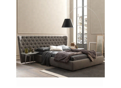 Groot Chesterfield luxe tweepersoonsbed, ontworpen slaapkamermeubels.