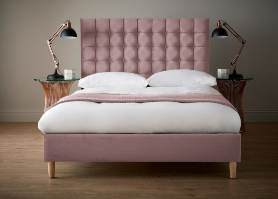 Roze ontwerper Chesterfield tweepersoonsbed ontwerperslaapkamerbed