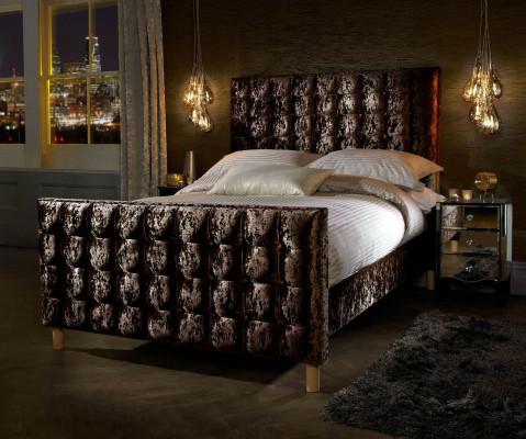 Chesterfield bed gestoffeerd tweepersoons bed bedden groot XXL designer luxe bed fluweel