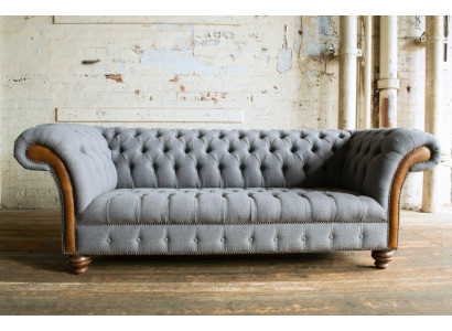 Edel grijs Chesterfield driezits luxe woonkamer 3-zitsbank.