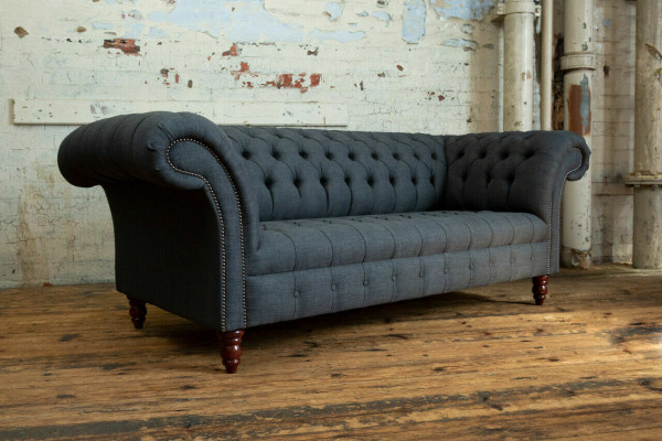 Grijze textielbank Grijze Chesterfield-driepersoons luxe woonkamerbank