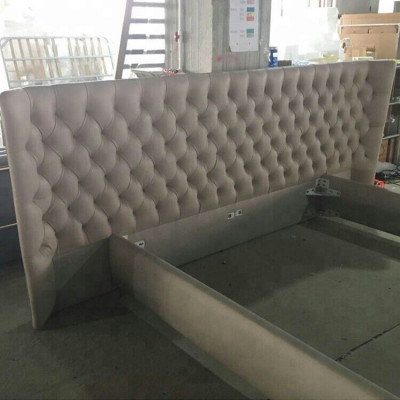 XXL Groot wandpaneel bed Chesterfield hotel luxe design bedden 200x200cm nieuw  XXL Groot wandpaneel bed Chesterfield hotel luxe design bedden 200x200cm nieuw