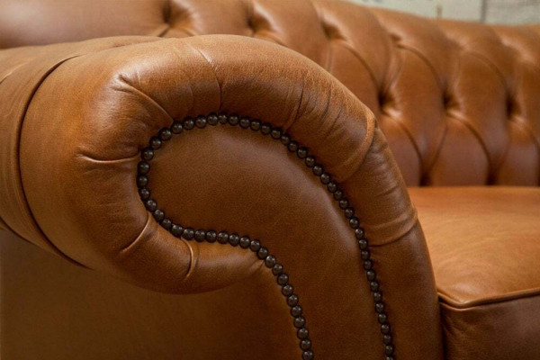 Bruine Chesterfield driezits luxe woonkamer 3-zitsbank