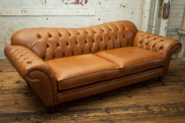 Bruine Chesterfield driezits luxe woonkamer 3-zitsbank