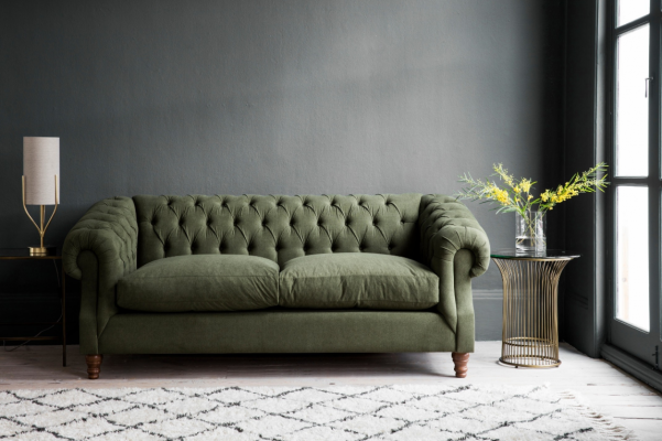 Groene gestoffeerde Chesterfield driezits Designer Luxe 3-zitsbank