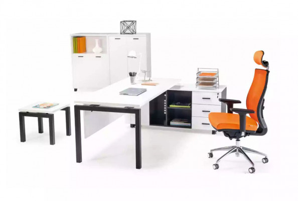 Kantoormeubelen Inrichting Bureau Archiefkast Salontafel 4-delige Set
