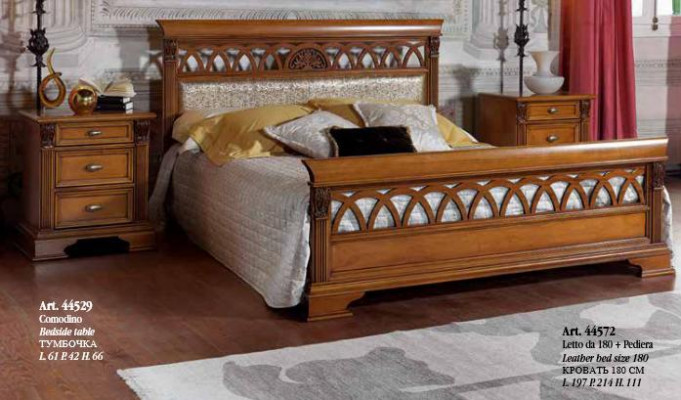 Bed Double Hotel Antik Beds 2x Nightstand Bedroom 3 pieces Baroque Rococo Solid wood  Bed Dubbel Hotel Antiek Bedden 2x Nachtkast Slaapkamer 3-delig Barok Rococo Massief hout