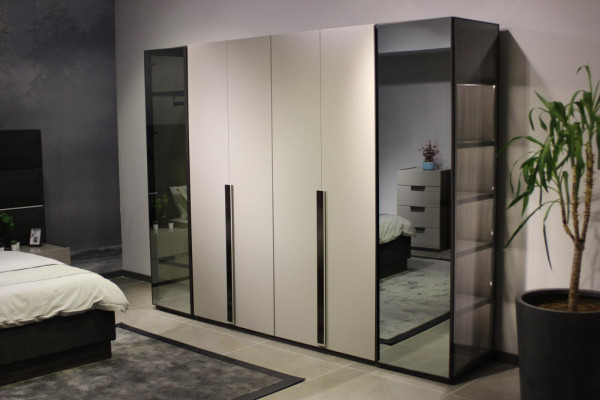 Kast Ontwerper kledingkast met spiegel Slaapkamer luxe meubels Hout Nieuw