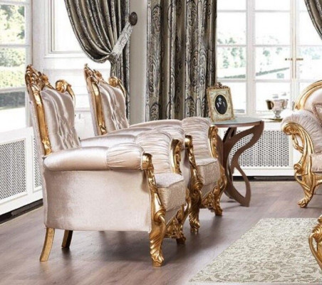 Luxe fauteuil Beklede stoel met armleuningen Luxe stof Zitplaats Zitter Ontwerp Bekleding Barok Textiel Meubels